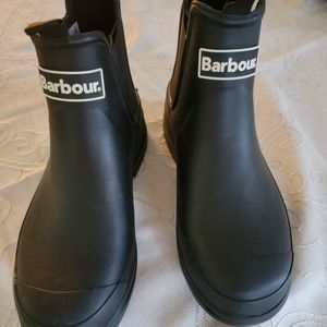 Barbour Chelsea Style Nimbus size 8 boots
